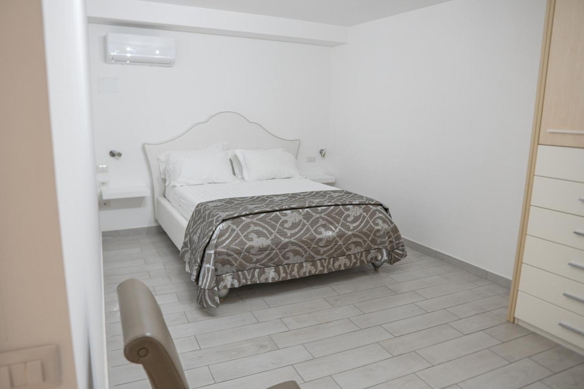 Suite D'Elite Chiaia Νάπολη Εξωτερικό φωτογραφία